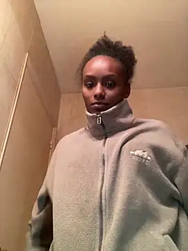    Hannah    online show from December 2025 02:00:01 AM