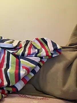    Hannah    online show from December 2025 12:38:01 AM