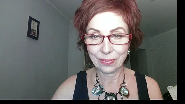 Kelly Flurr online show from December 2025 04:43:02 PM