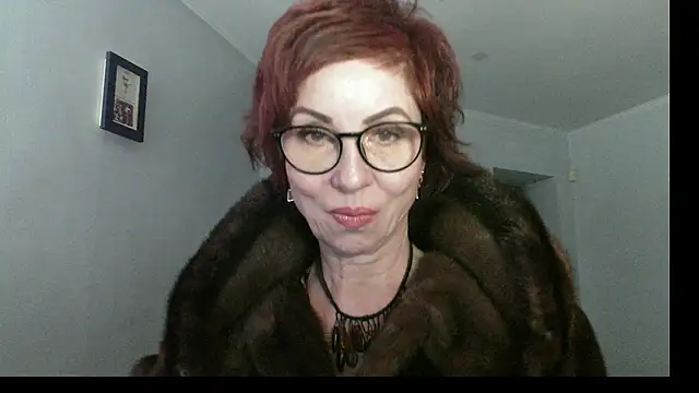 Snapshot of Kelly_Flurr chatting on December 2025 06:17:02 AM Kelly Flurr online show from December 2025 06:17:02 AM