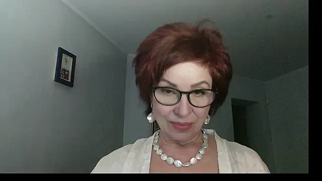 Kelly Flurr online show from December 2025 07:00:02 AM