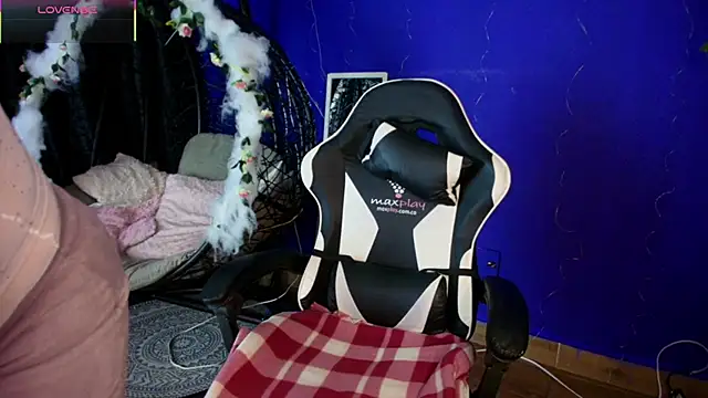 Snapshot of Anto_Thompson chatting on December 2025 03:55:01 AM Anto Thompson online show from December 2025 03:55:01 AM