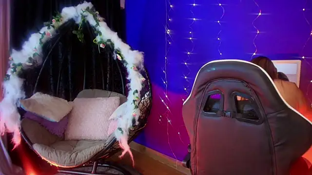 Snapshot of Anto_Thompson chatting on December 2025 03:53:01 AM Anto Thompson online show from December 2025 03:53:01 AM