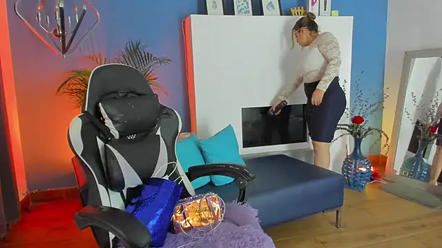 Anto Thompson online show from April 2026 07:18:01 PM