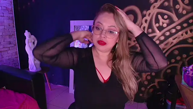 Snapshot of Anto_Thompson chatting on February 2026 07:14:01 PM Anto Thompson online show from February 2026 07:14:01 PM