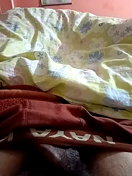 happy - online show from November 2025 04:18:01 PM