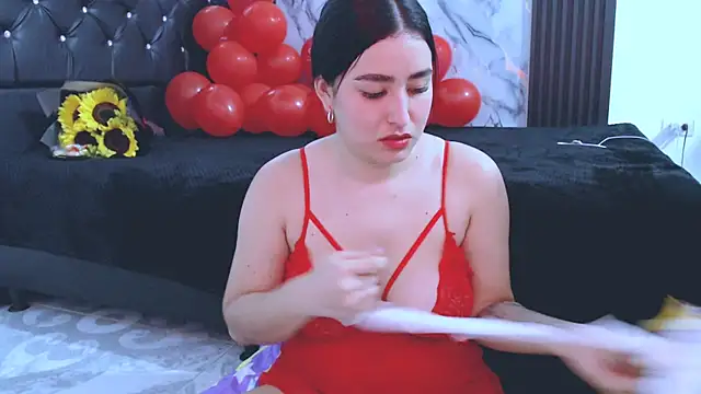 NoaLeon21 online show from February 2026 05:02:02 PM