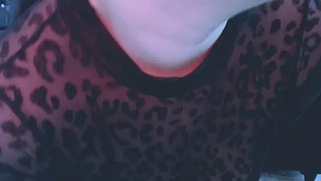 NoaLeon21 online show from February 2026 06:41:01 PM