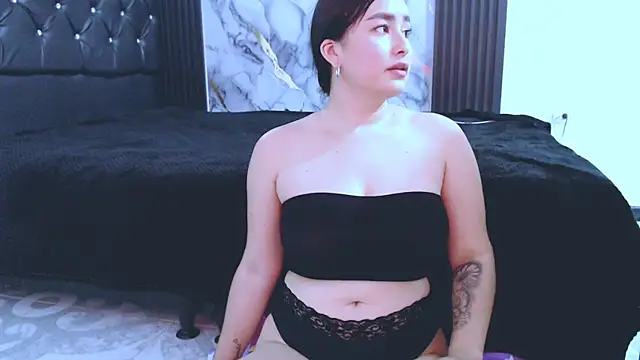 NoaLeon21 online show from February 2026 07:32:02 PM