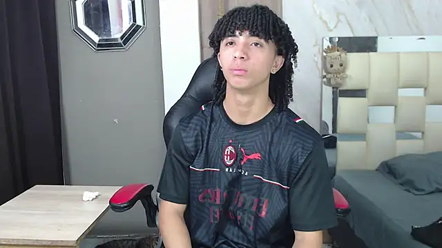 kim curlyy online show from May 2026 02:30:02 PM
