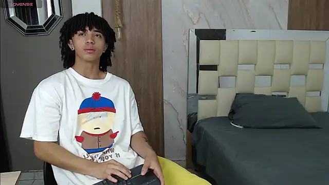 kim curlyy online show from March 2026 01:51:02 PM