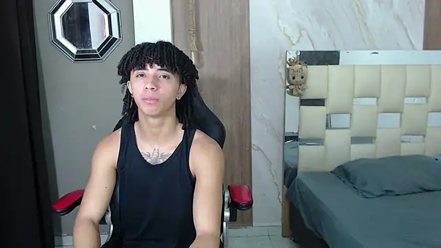 kim curlyy online show from May 2026 01:28:01 PM