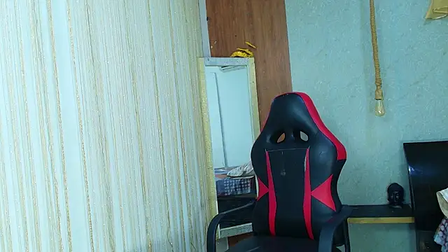 kim curlyy online show from March 2026 01:21:01 PM