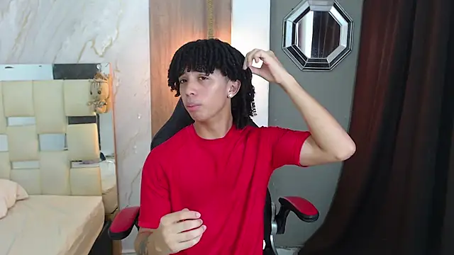 kim curlyy online show from April 2026 01:07:02 PM