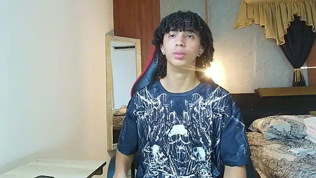 kim curlyy online show from July 2026 01:06:02 PM