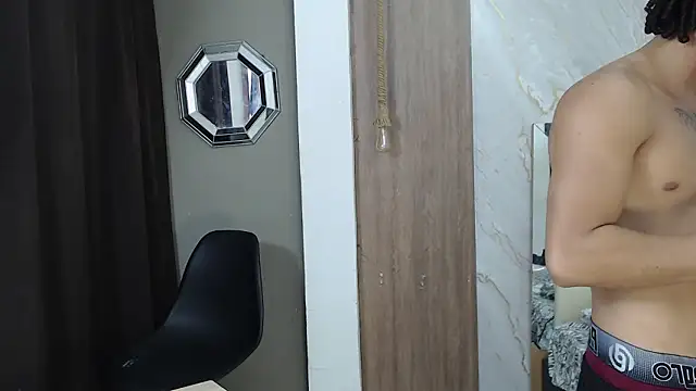 Snapshot of kim_curlyy chatting on February 2026 01:24:01 PM kim curlyy online show from February 2026 01:24:01 PM