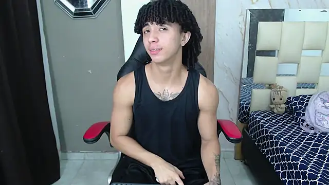 kim curlyy online show from May 2026 01:07:01 PM