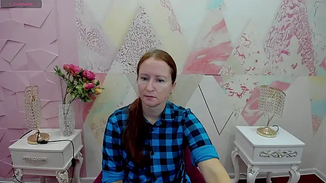 Snapshot of Sally-well chatting on December 2025 09:10:01 AM Sally-well online show from December 2025 09:10:01 AM