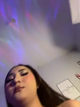 Diannellove online show from February 2026 07:49:02 PM