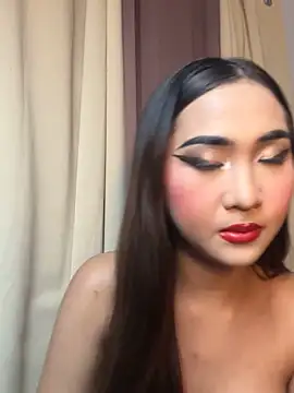 Diannellove online show from May 2026 04:31:02 PM