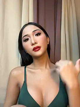 Snapshot of Diannellove chatting on June 2026 04:24:01 PM Diannellove online show from June 2026 04:24:01 PM