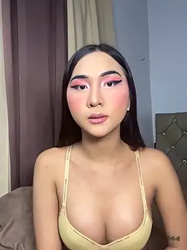 Diannellove online show from April 2026 03:51:02 PM