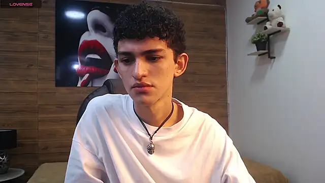 Michaelkoiv online show from January 2026 12:33:01 PM