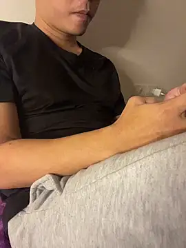 nicky0902 online show from December 2025 04:19:01 PM