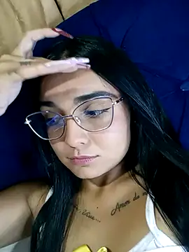 Moonn danii1 online show from December 2025 01:50:01 AM