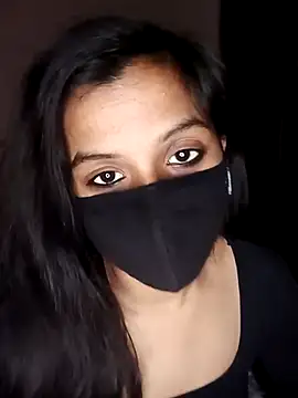 your-Mia07 online show from November 2025 08:20:02 PM