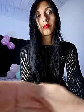 Im Kloe online show from April 2026 10:11:01 PM