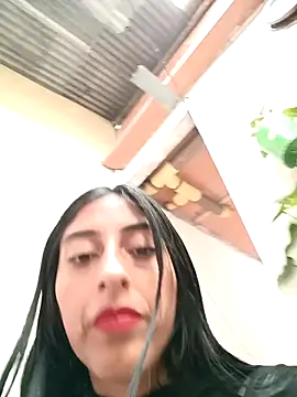 Im Kloe online show from December 2025 08:24:02 PM