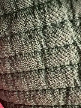 Snapshot of powq05 chatting on November 2025 09:04:01 PM powq05 online show from November 2025 09:04:01 PM