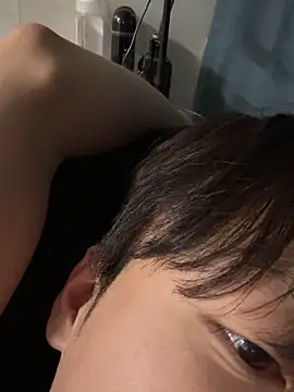 Snapshot of powq05 chatting on February 2026 02:06:01 PM powq05 online show from February 2026 02:06:01 PM