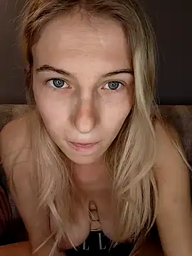 Stargirl247 online show from May 2026 11:20:02 PM