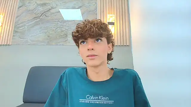 CRISS ALLEN1 online show from February 2026 01:00:01 PM