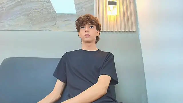 CRISS ALLEN1 online show from February 2026 12:45:01 PM