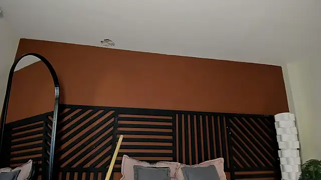 luna cute   online show from March 2026 02:15:01 AM