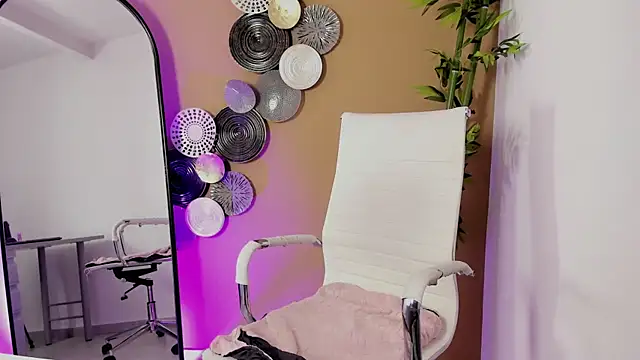 Snapshot of luna_cute__ chatting on January 2026 07:50:01 PM luna cute online show from January 2026 07:50:01 PM