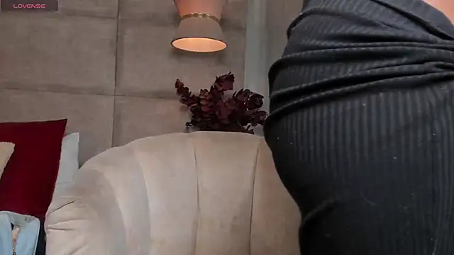 GenesisJordan online show from May 2026 09:22:01 PM