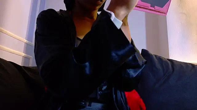 GenesisJordan online show from December 2025 11:59:02 AM