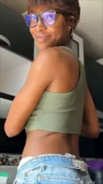 GenesisJordan online show from April 2026 07:09:01 PM