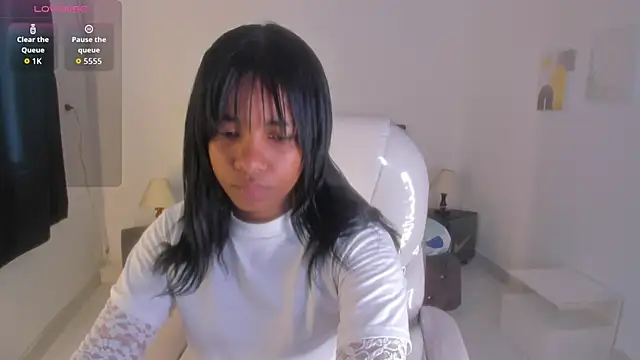 Snapshot of miiyaako_ds chatting on November 2025 01:01:02 PM miiyaako ds online show from November 2025 01:01:02 PM