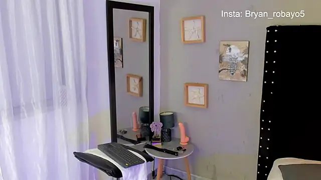 Bryan robayo5 online show from April 2026 11:17:02 AM