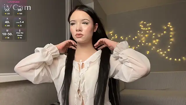 BeatriceMoonn online show from November 2025 03:18:01 AM