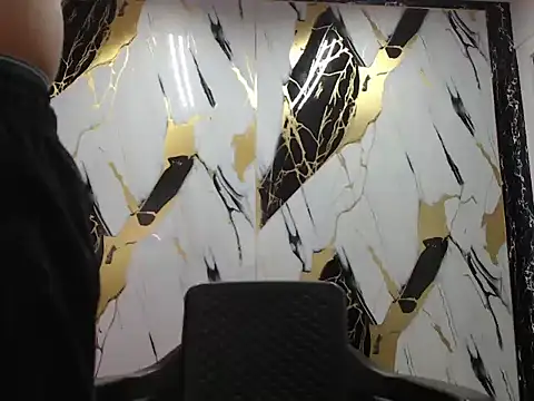 simonm667 online show from June 2026 10:53:02 PM
