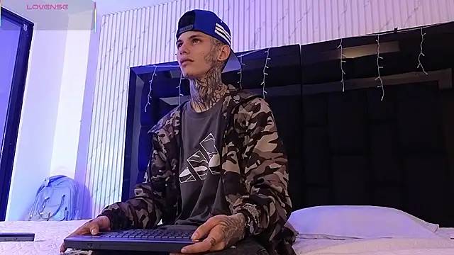 Paulo 527 online show from February 2026 05:29:01 AM