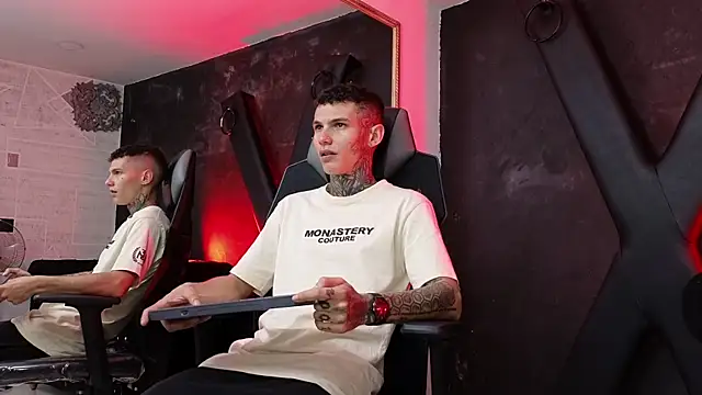 Paulo 527 online show from December 2025 09:07:02 PM