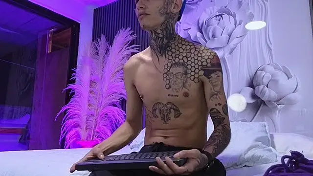 Paulo 527 online show from February 2026 10:04:01 AM