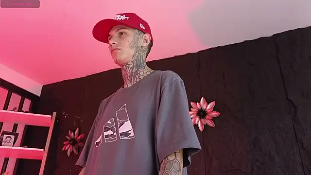 Paulo 527 online show from February 2026 08:59:02 PM